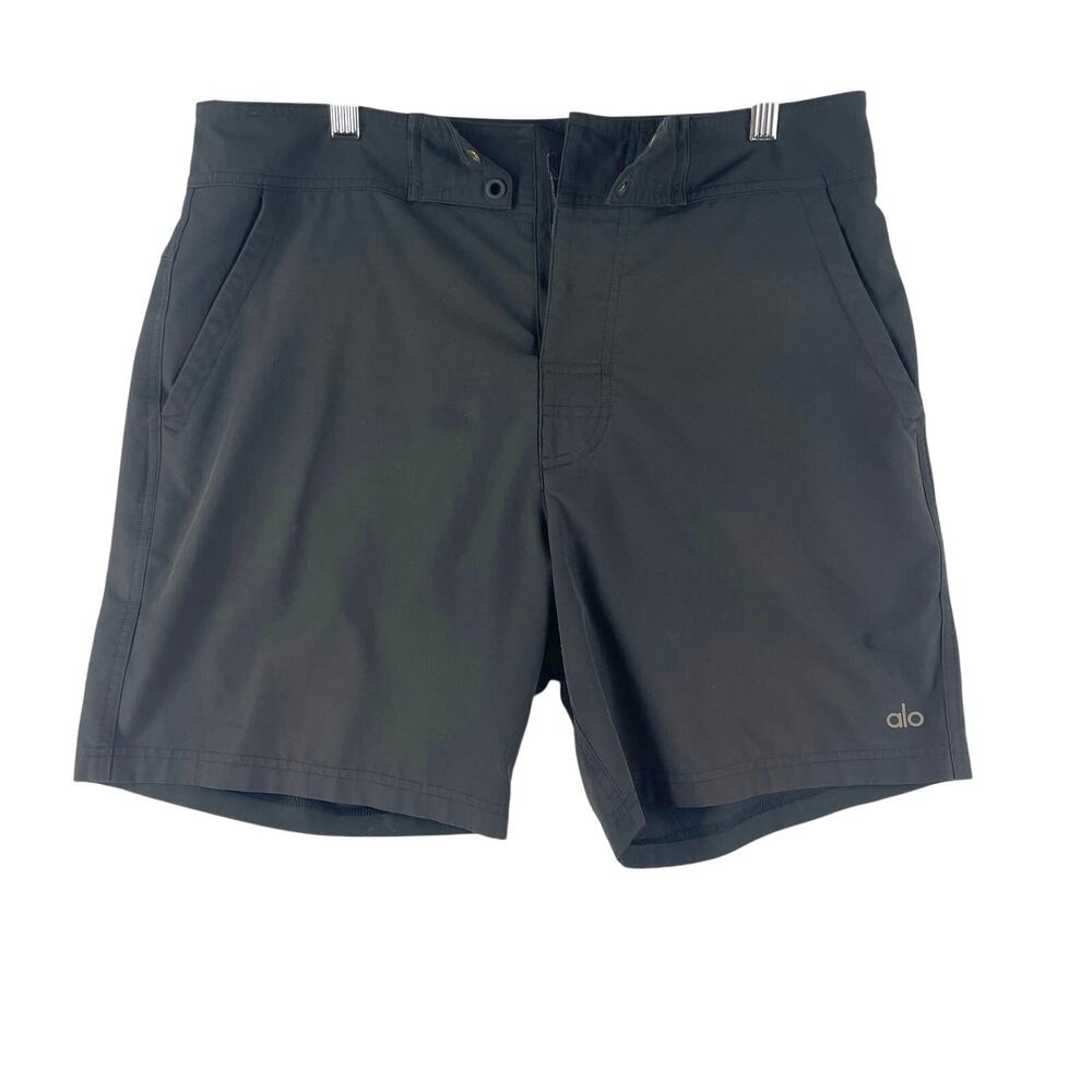 Alo Yoga Mens Plow Board Shorts SZ M Black 4-Way Stretch Swim Trunks